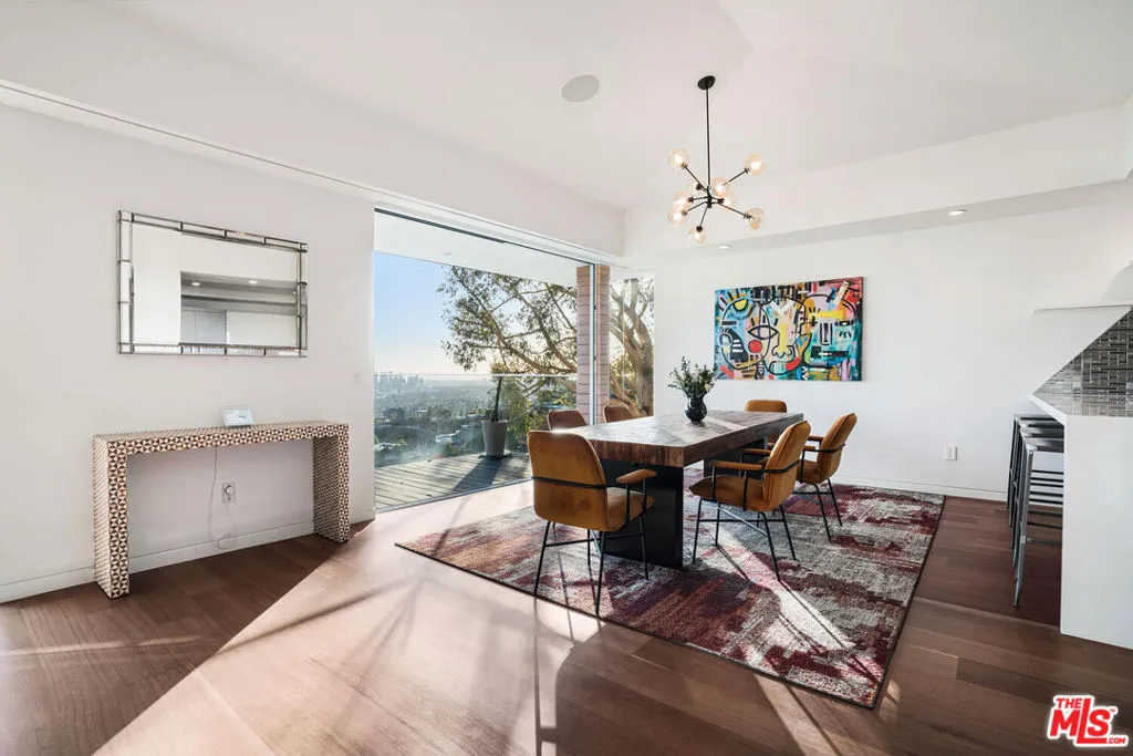 8796 Hollywood Boulevard, Los Angeles, California 90069 home-pic-14